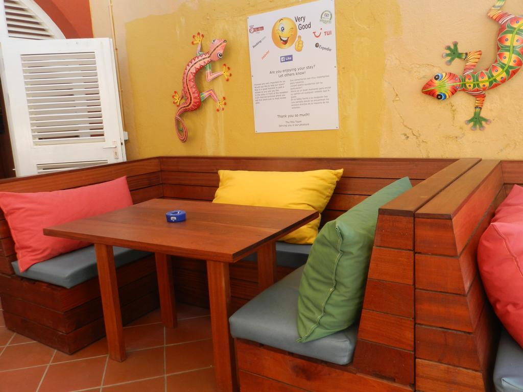 The Ritz Hostel Willemstad Zewnętrze zdjęcie