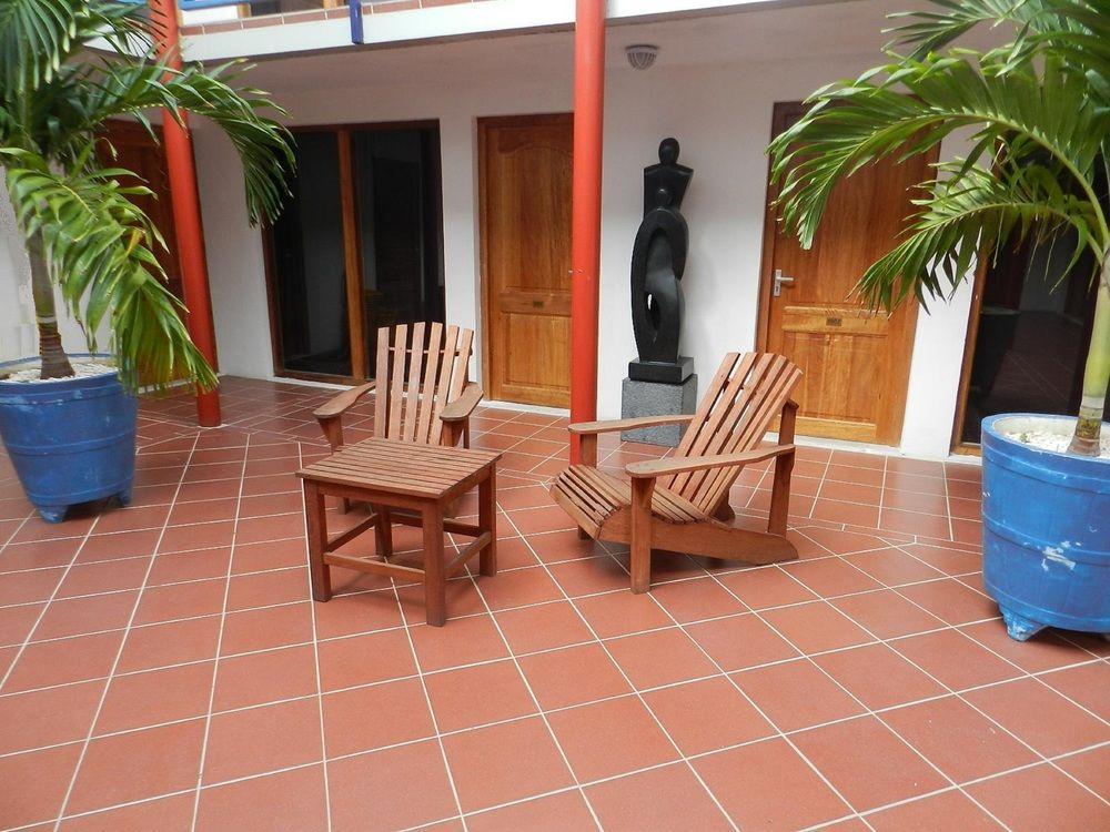 The Ritz Hostel Willemstad Zewnętrze zdjęcie